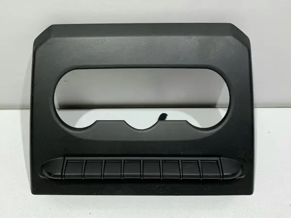 Ornament / rama panou clima cu butoane 682602613R Dacia Duster 2 (2018-2021)
