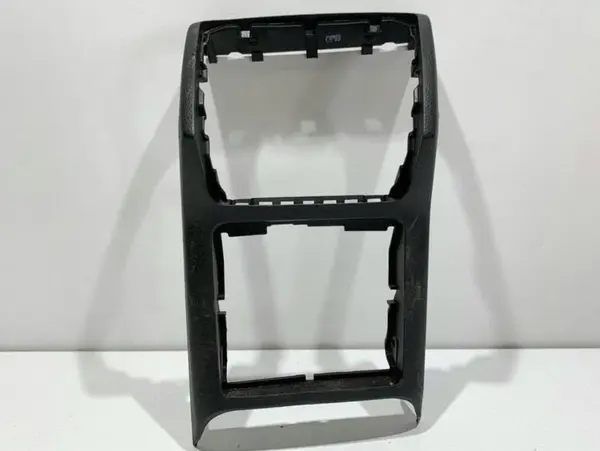 Ornament / suport consola centrala spate 3V0857289 Skoda Superb 3 (2015-2019)
