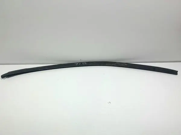 Ornament / trim parbriz dreapta fata 4L0854328 Audi Q7 facelift (2010-2015) [4L]