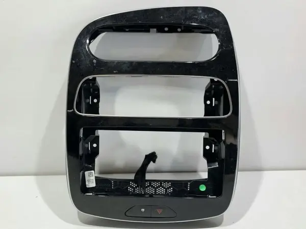 Ornament / trim / rama bord 682605325R Renault Clio 4 facelift (2016-2019)