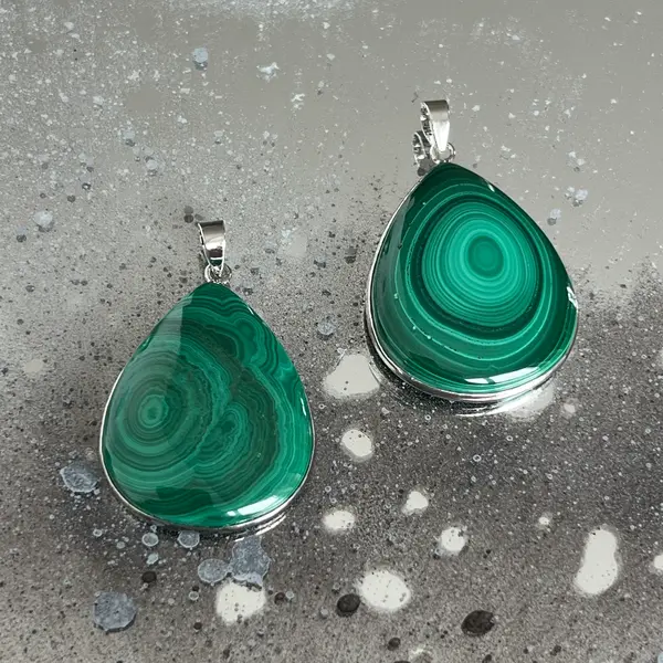Pandantiv malachit DROP | Light Green