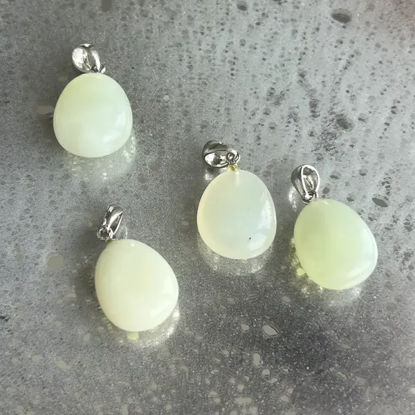 Pandantiv new jade DROP