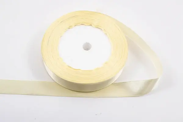 Panglica din satin pentru decorare, crem deschis, 22.5m x 1.5 cm