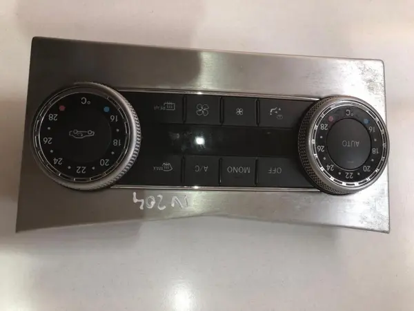 Panou comanda aer conditionat a2049002103 Mercedes GLK Class (2008->) [X204]