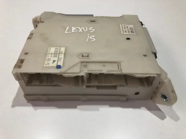 Panou sigurante 82672-53060 Lexus IS 2 (2005-2013)