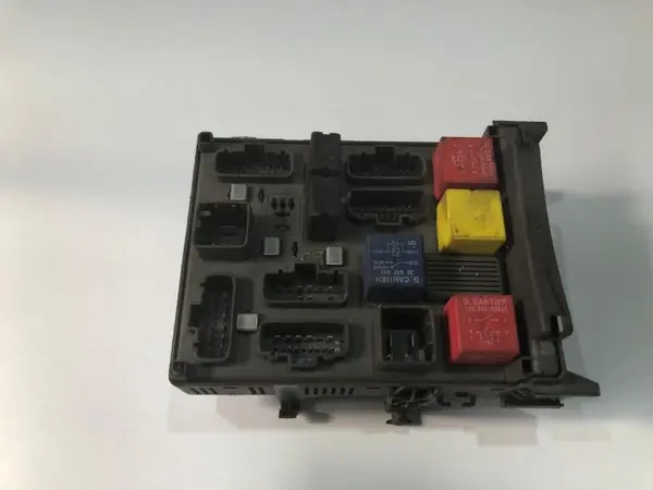 Panou / tablou sigurante 8200148810 Renault Laguna 2 (2002-2007)