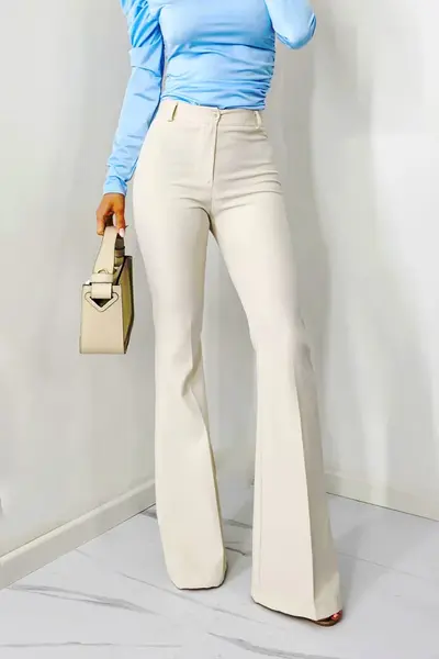 Pantaloni eleganti, Katte, croiala evazata si talie inalta, Crem