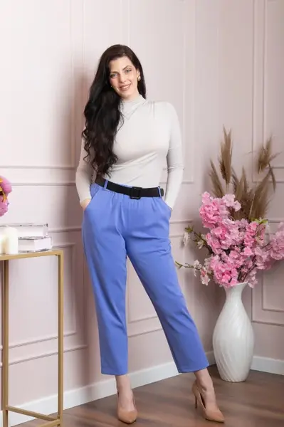 Pantaloni Jessie albastri cu croi lejer si talie elastica
