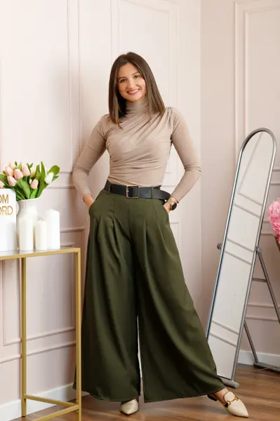 Pantaloni palazzo kaki cu talie elastica si curea reglabila Savannah