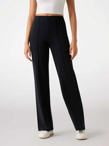 Pantaloni sport Carla Flare