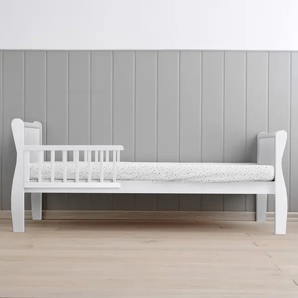 Pat din lemn masiv pentru Junior Noble alb 160x80 cm