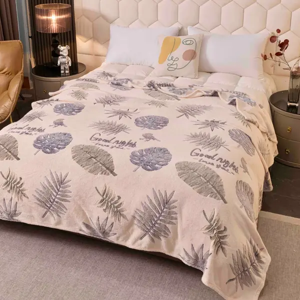 Patura Pufoasa CoCoLiNo, Jojo Home, 200x230cm, Crem, Gri, Frunze