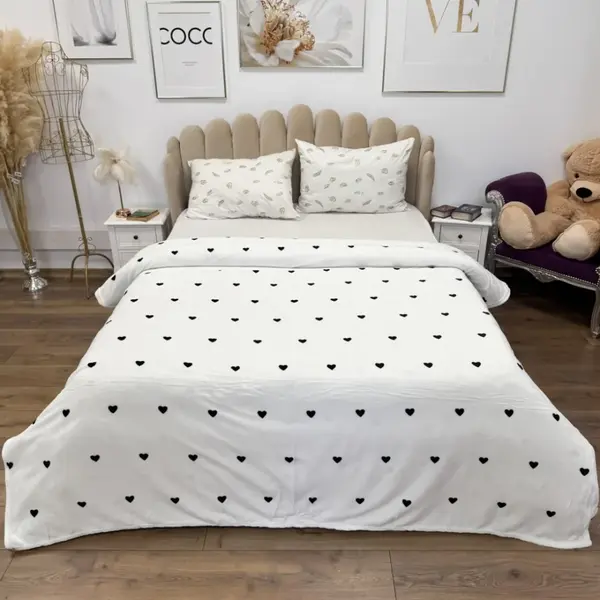 Patura Super Soft Cocolino, 200x230 cm – Rasfat absolut in zilele reci, Alb, inimioare