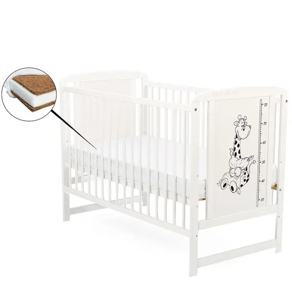 Patut din lemn bebe, 120x60 cm, Din lemn de pin si mdf, Stabil si rezistent, Inaltime saltea reglabila pe 3 nivele, Laterala cu 3 bete detasabile, EN716-1, EN716-2, Alb, Babyneeds, Timmi Girafa + Saltea 8 cm