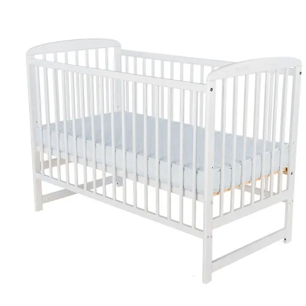 Patut din lemn bebe, 120x60 cm, Din lemn de pin, Stabil si rezistent, Inaltime saltea reglabila pe 3 nivele, Laterala cu 3 bete detasabile, EN716-1, EN716-2, Alb, Babyneeds, Ola