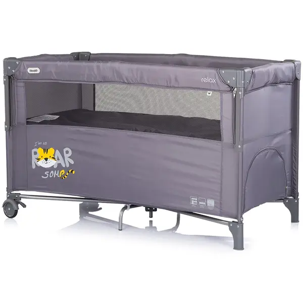 Patut pliabil Chipolino Relax Tiger Charcoal cu laterala culisanta, 2 nivele, intrare laterala, geanta pentru transport, greutate admisa 15 kg
