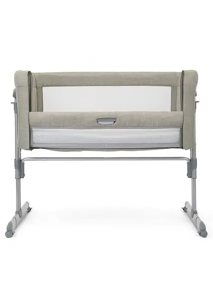 Patut pliant 2 in 1 Roomie Glide Almond Joie cu panou lateral glisant, ajustabil pe inaltime, roti cu sistem de blocare, cadru aluminiu