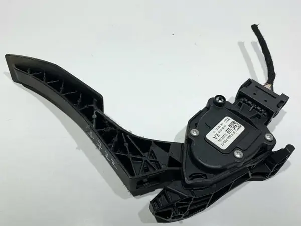 Pedala acceleratie 13252702 Opel Astra J (2009-2012) 1.7 cdti A17DTF