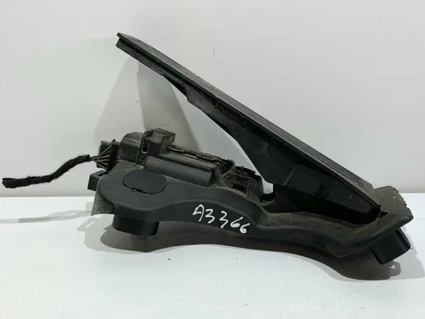 Pedala acceleratie 1K1721503P Seat Leon 2 (2005-2013) 1.6 tdi CAYC