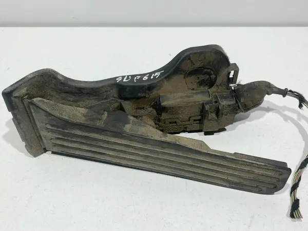 Pedala acceleratie 1K1723503L Volkswagen Golf 5 (2004-2009) 2.0 tdi CBAB
