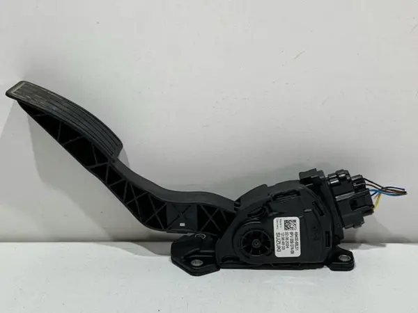 Pedala acceleratie 49400-68L51 Suzuki SX4 S-cross 2 facelift (2016-2021) 1.4 hybrid K14D