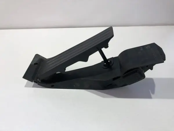Pedala acceleratie 6766930 BMW Seria 3 (2006-2012) [E92]