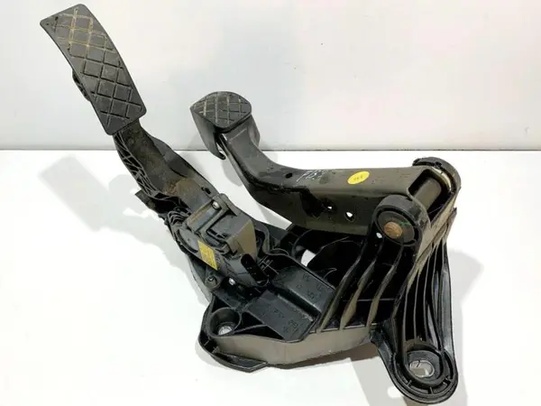 Pedala acceleratie si frana 6C1723503B Skoda Rapid (2012-2017) 1.0 benzina CHYB