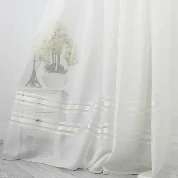 Perdea Lines tip IN plin, Ivoire, 140cm latime x 260cm inaltime, cu rejansa pt bara