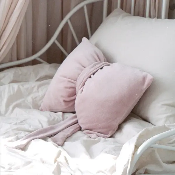 Pernă Fundă Roz Pudrat, TWINDECO Velvet Dusty Pink Bow Cushion