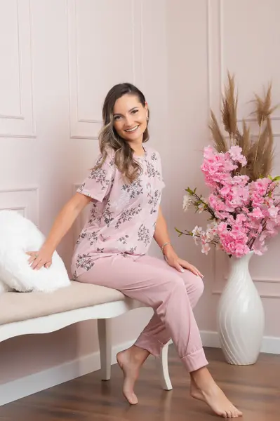 Pijama dama Lena cu imprimeu floral roz si buzunar