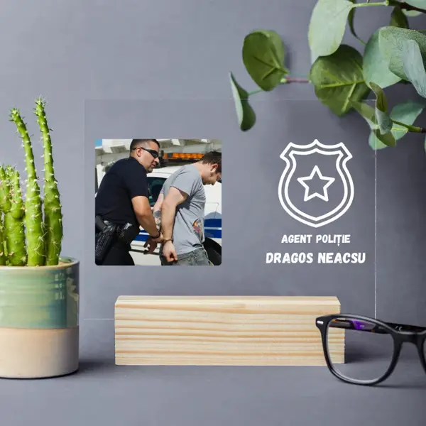 Placheta personalizata pentru agent de politie