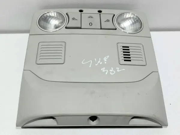 Plafoniera - lampa fata 3T0947105B Skoda Superb 2 (2008-2013)