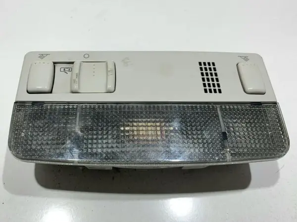 Plafoniera - lampa spate 3B0947105C Volkswagen Passat B5 (1996-2005)