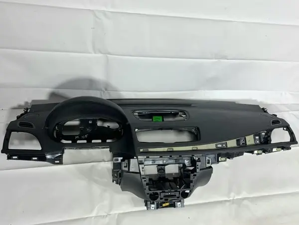 Plansa bord 681007196R Renault Megane 3 facelift (2012-2016)