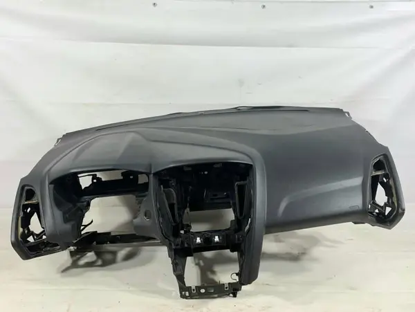 Plansa bord Ford Focus 3 facelift (2013-2018)