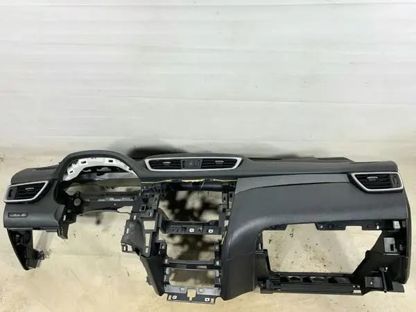 Plansa bord Nissan X-Trail 3 (2014-2017) [T32]