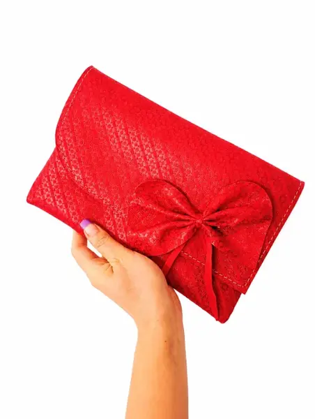 Plic rosu, din piele naturala de efect , cu fundita,handmade