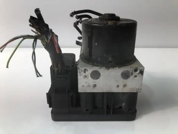Pompa abs 8m51-2c405-ca Ford Focus 2 facelift (2008-2010) 1.6 tdci G8DA