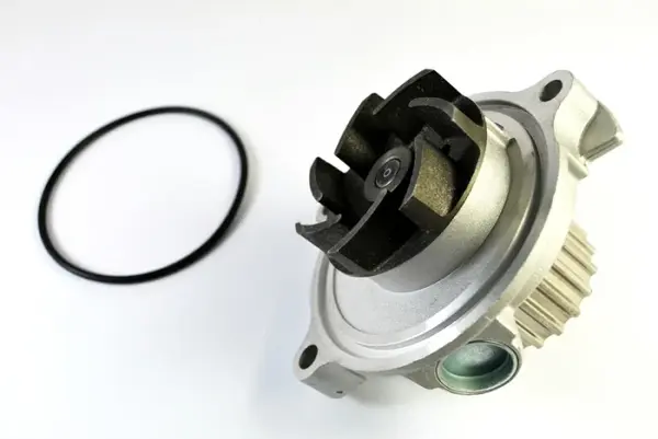 Pompa apa AUDI 100 2.0D 2.4D 2.5D intre 1988-1994