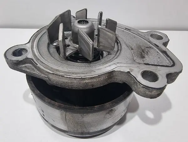 Pompa apa Nissan Qashqai (2007-2010) [J10] 1.6 benzina HR16DE