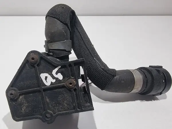 Pompa auxiliara apa 8K0819147 Audi Q5 (2008-2012) [8R] 2.0 tdi