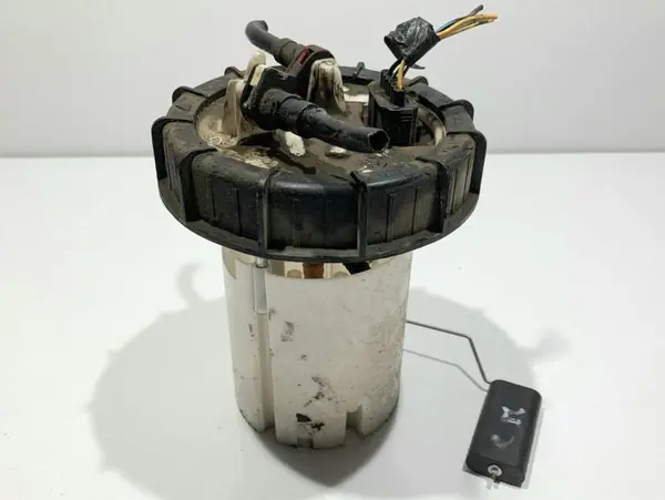 Pompa combustibil AV61-9275-ED Ford Focus 3 (2011-2015) 2.0 tdci UFDB