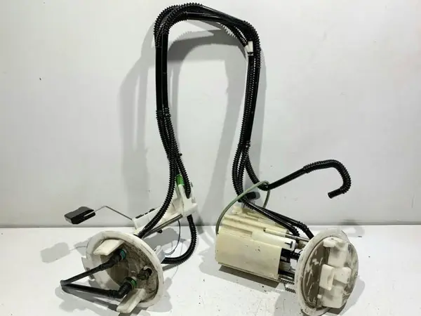Pompa combustibil cu sonda litrometrica A2044700694 Mercedes C-class facelift (2011-2015) [w204] 2.2 cdti A651911