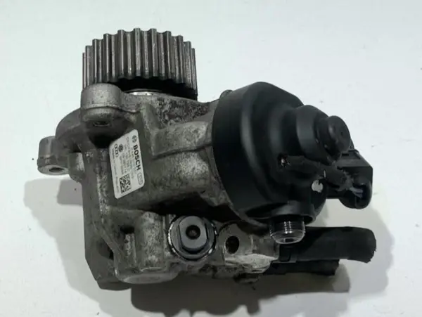 Pompa inalta presiune 04L130755D Volkswagen Passat B8 (2014-2019) 2.0 tdi CKFC
