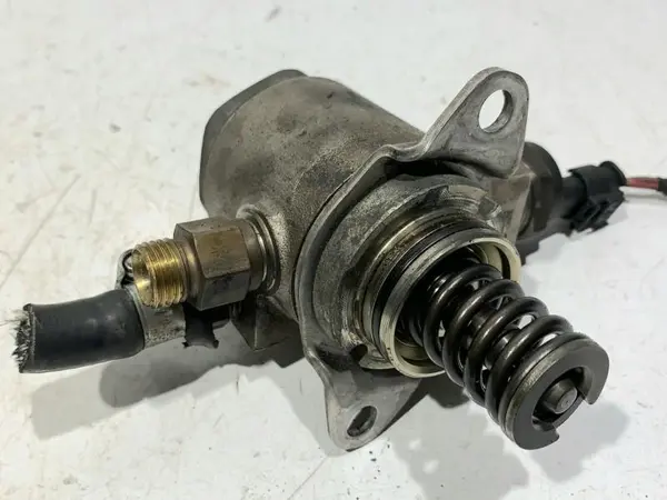 Pompa injectie 03C127026D Skoda Octavia 2 facelift (2008-2013) 1.4 tsi CAXA
