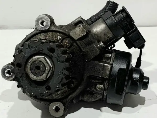 Pompa injectie 04L130755D Seat Leon 3 (2012-2016) 2.0 tdi CKFC