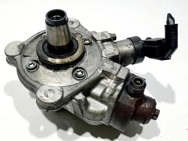 Pompa injectie 7810696 BMW Seria 1 (2010-2015) [F20] 2.0d