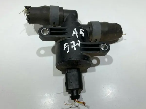 Pompa recirculare apa 4H0121671B Audi A8 (2009-2017) [4H] D4