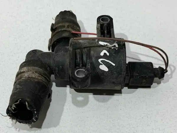 Pompa recirculare apa 4H0121671B Seat Alhambra 2 (2010-2015)