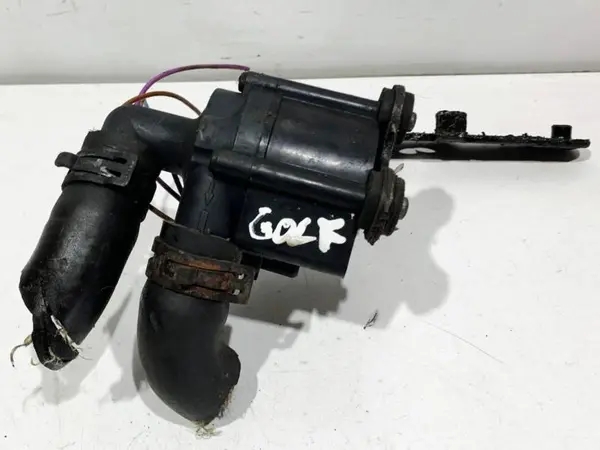 Pompa recirculare apa 5N0965561P Skoda Superb 2 (2008-2013) 2.0 tdi CBDB